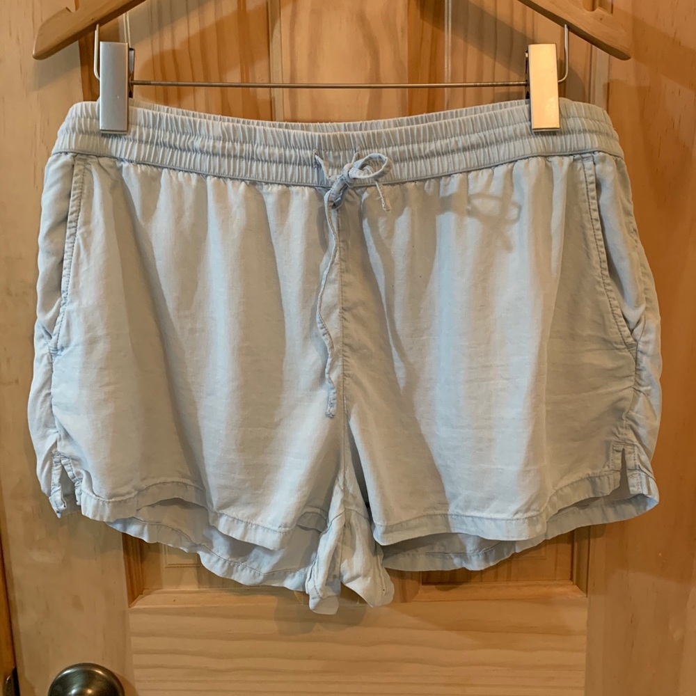 Light weight shorts